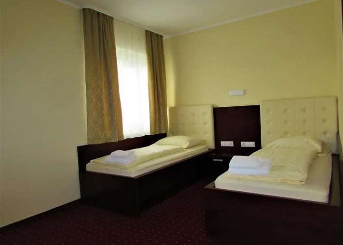 Gostisce Zvezda 招待所 3*