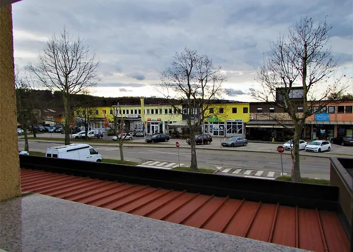 招待所 Gostisce Zvezda 柳托梅尔